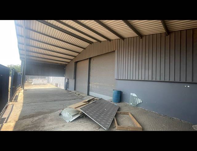 2,700M² WAREHOUSE TO LET IN HERMANSTAD